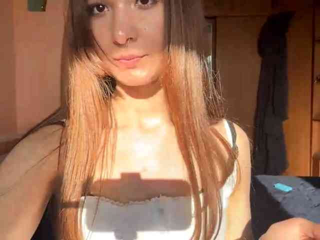 LydiaChey webcam