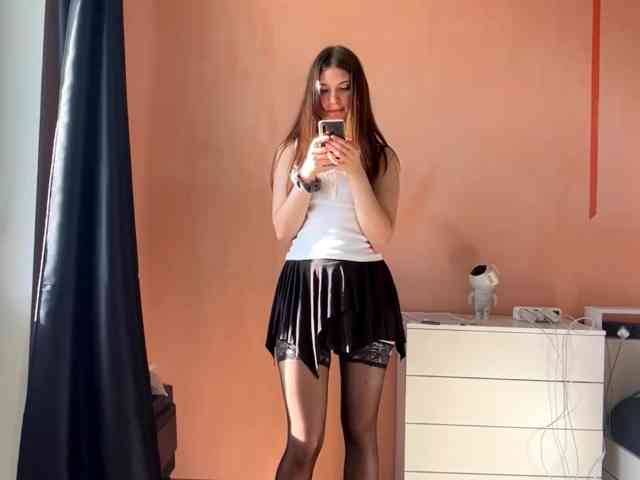 LydiaChey webcam