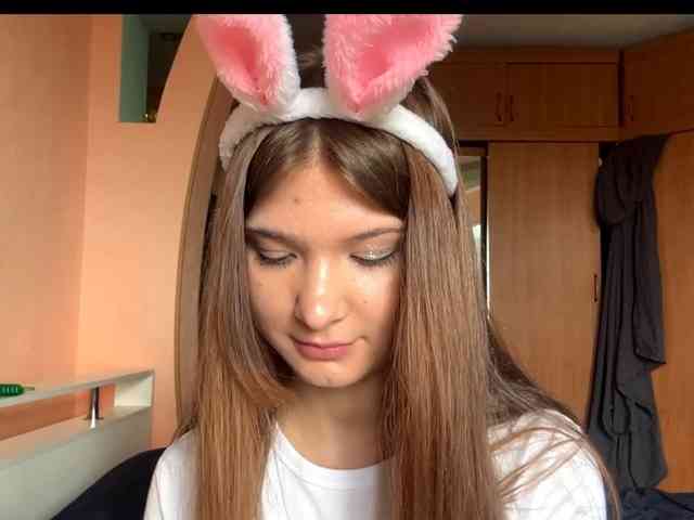 LydiaChey webcam