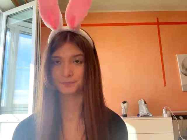 LydiaChey webcam