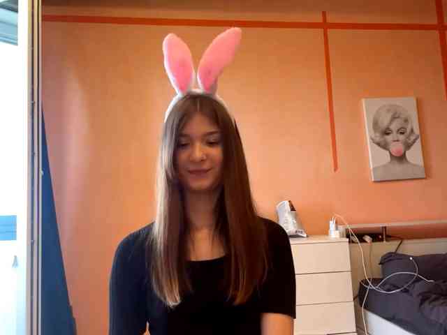 LydiaChey webcam