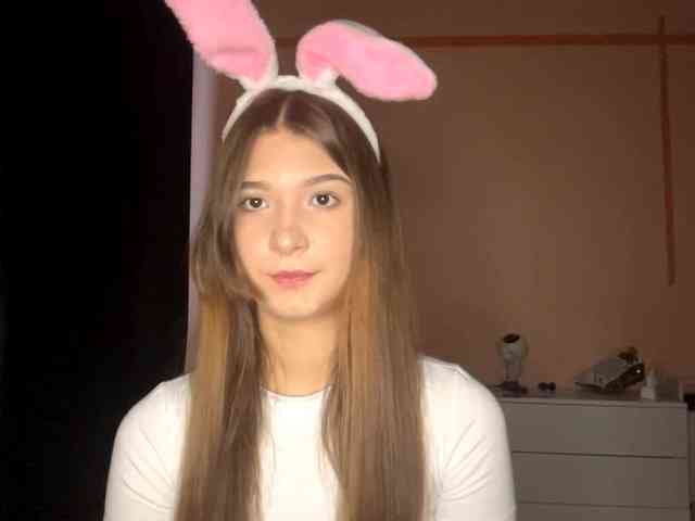 LydiaChey webcam