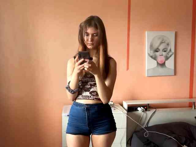 LydiaChey webcam