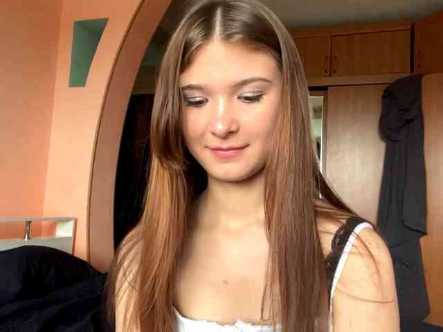 LydiaChey webcam