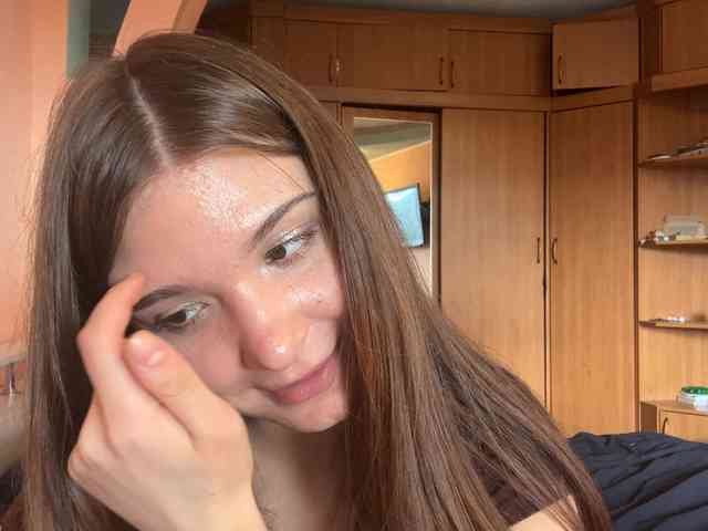 LydiaChey webcam