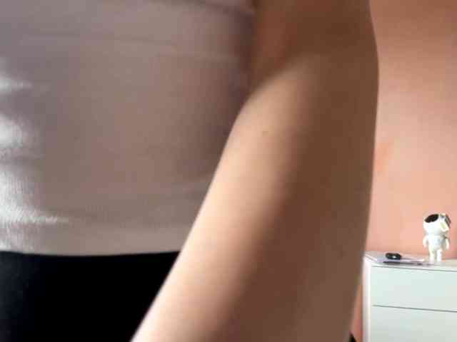 LydiaChey webcam