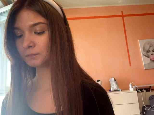 LydiaChey webcam