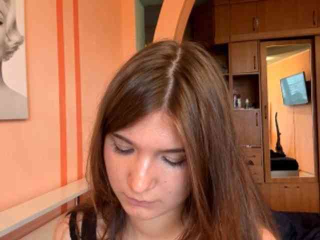 LydiaChey webcam