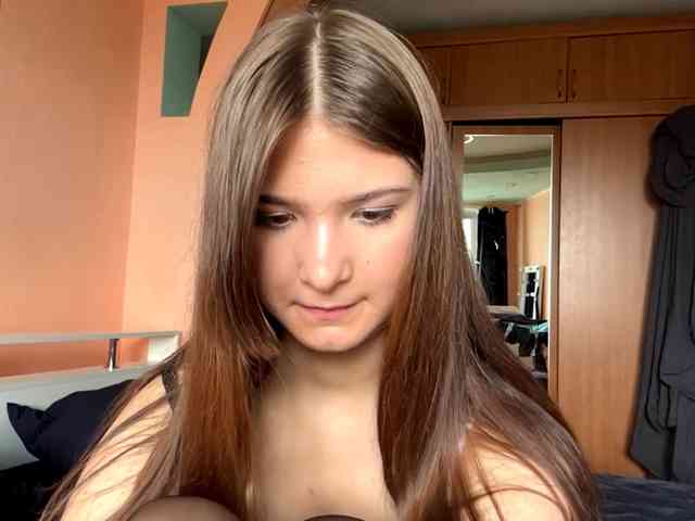 LydiaChey webcam