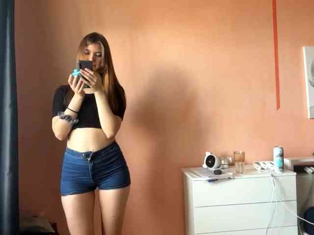 LydiaChey webcam