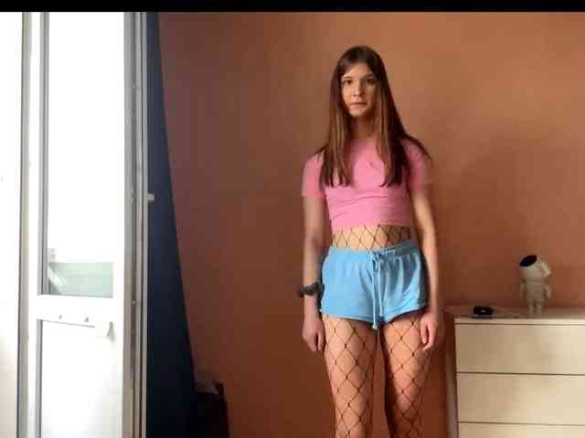 LydiaChey webcam