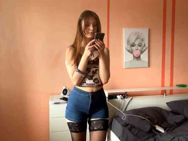 LydiaChey webcam