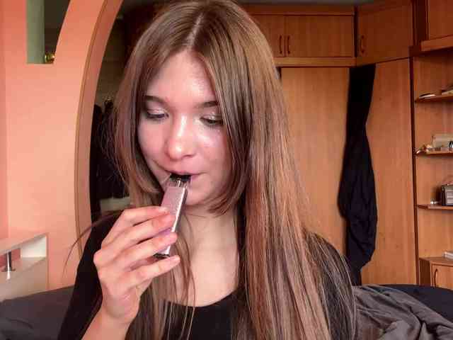 LydiaChey webcam