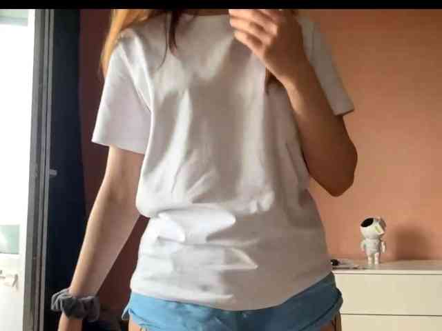 LydiaChey webcam