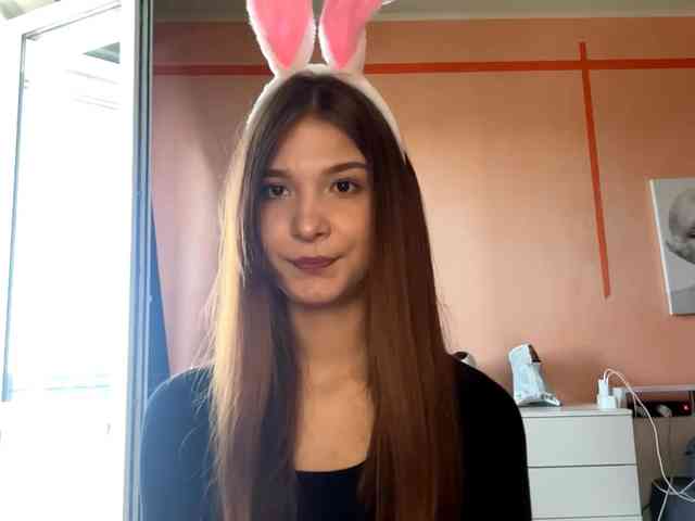 LydiaChey webcam