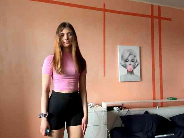 LydiaChey webcam
