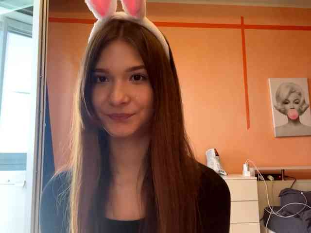 LydiaChey webcam