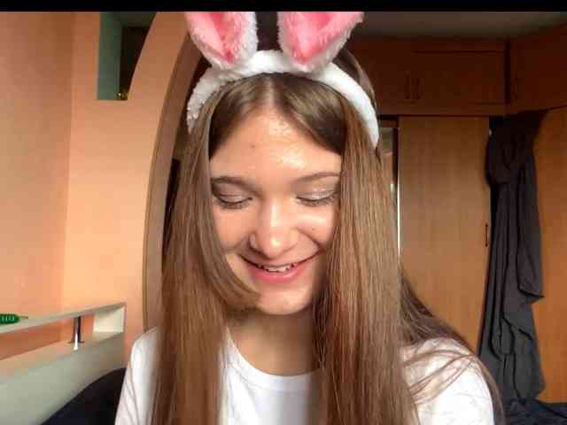 LydiaChey webcam