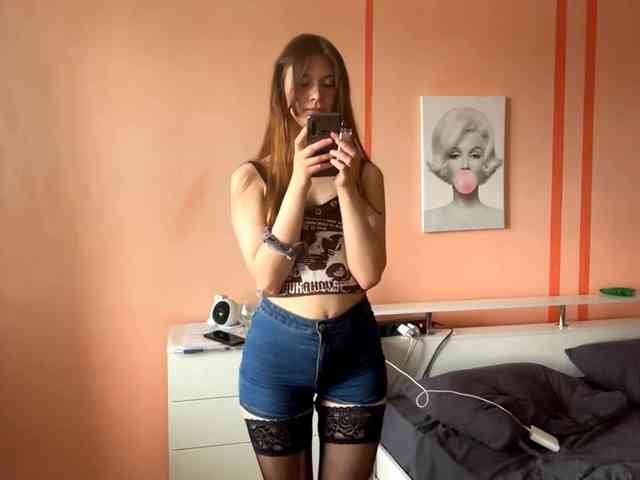 LydiaChey webcam