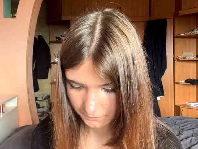 LydiaChey webcam