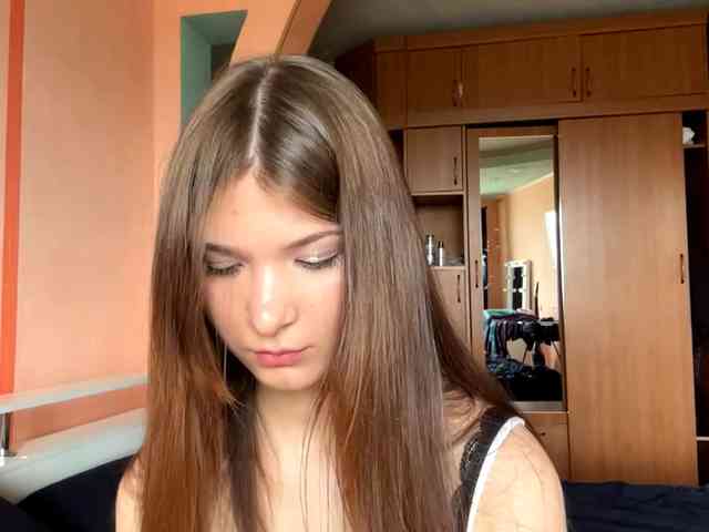 LydiaChey webcam