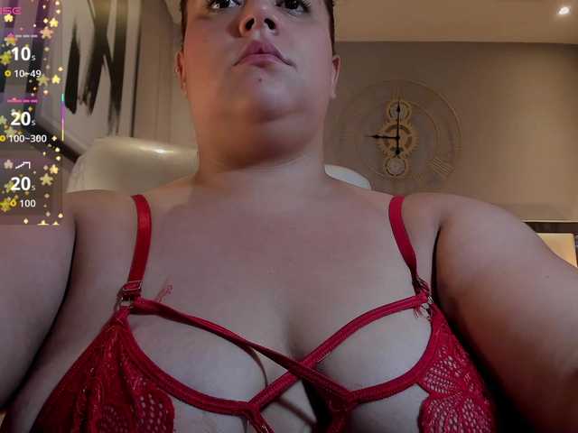 Zara-moon1 live cam on BongaCams