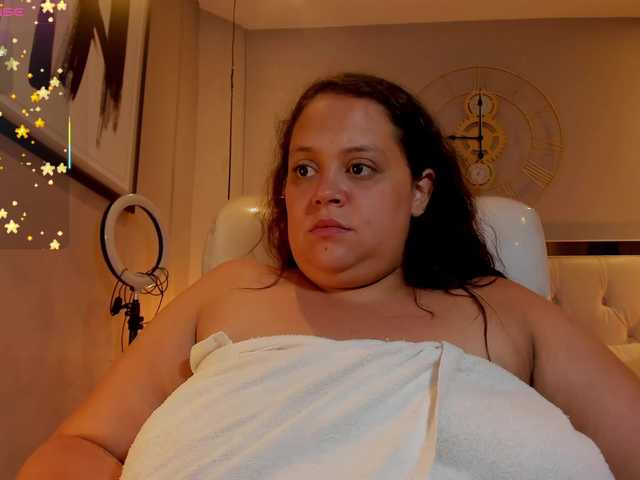Zara-moon1 live cam on BongaCams