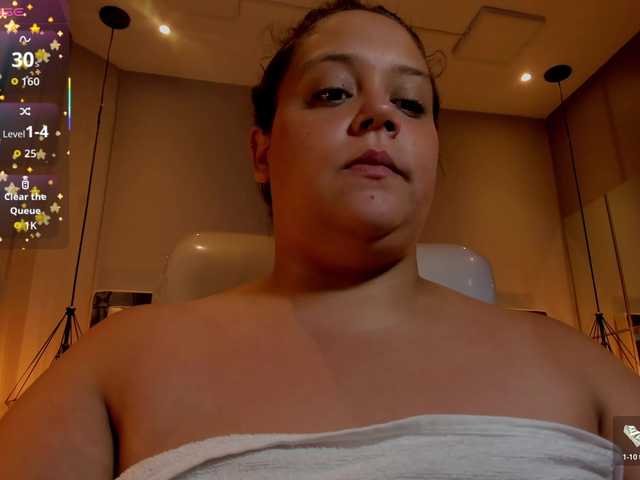 Zara-moon1 live cam on BongaCams
