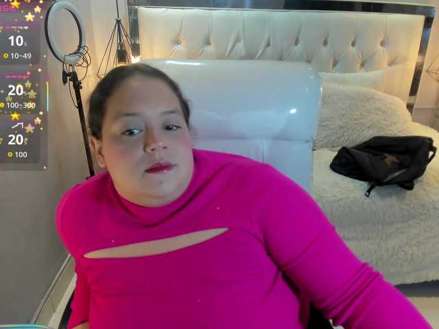 Zara-moon1 live cam on BongaCams