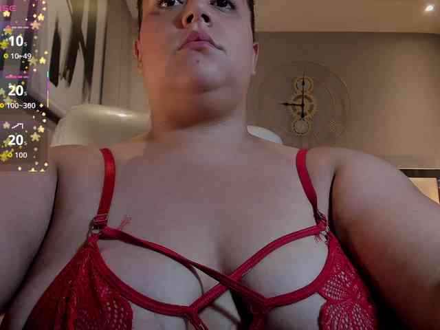 Zara-moon1 webcam