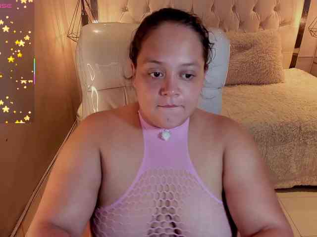 Zara-moon1 webcam