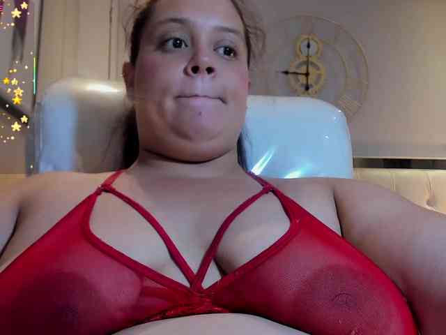 Zara-moon1 webcam