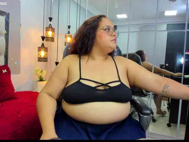Zara-moon1 webcam