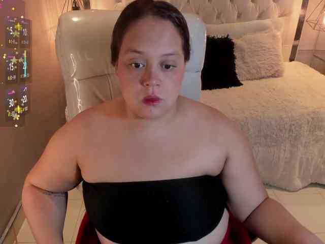 Zara-moon1 webcam