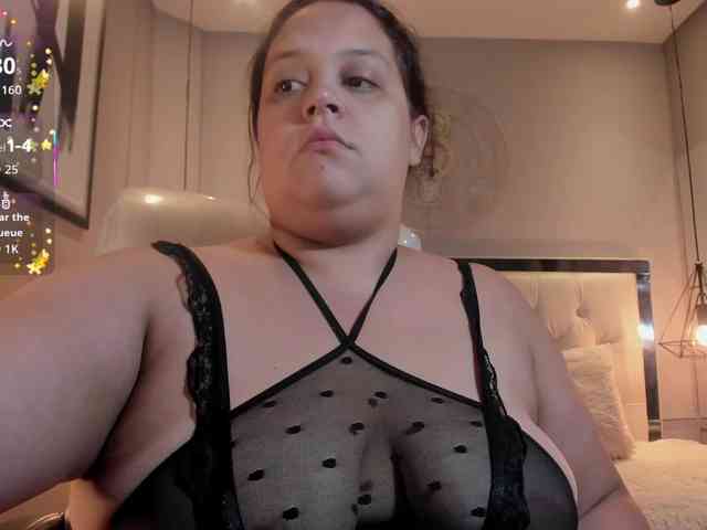 Zara-moon1 webcam