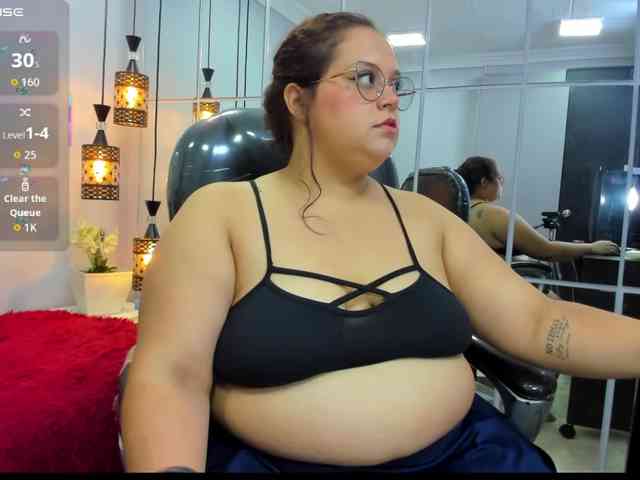 Zara-moon1 webcam