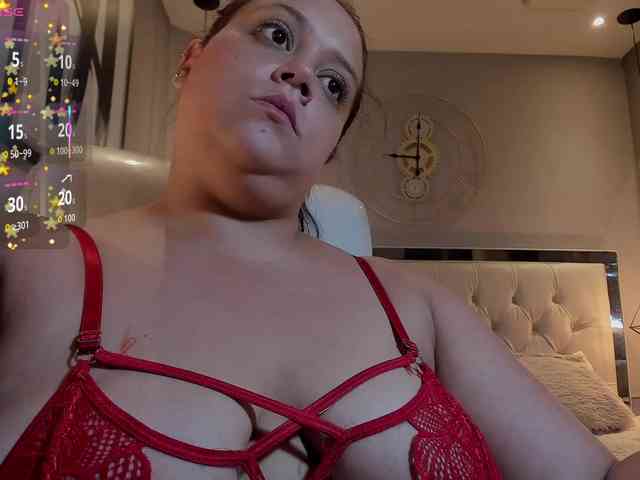 Zara-moon1 webcam