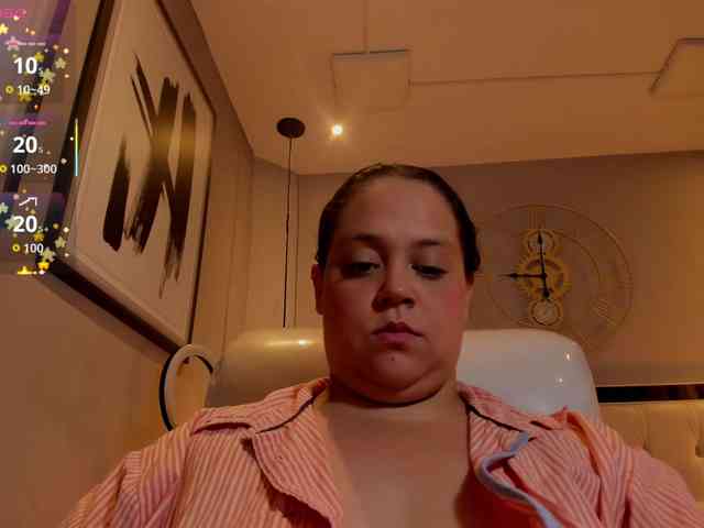Zara-moon1 webcam