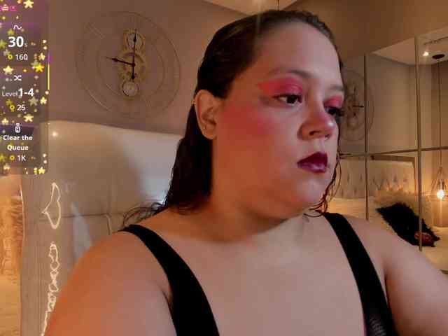 Zara-moon1 webcam