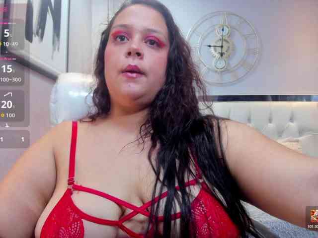 Zara-moon1 webcam