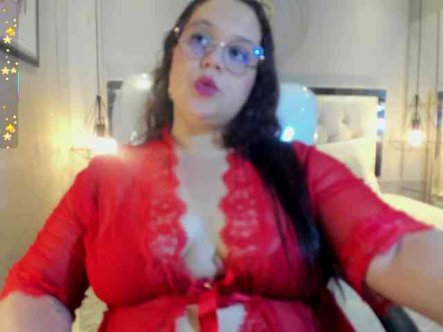 Zara-moon1 webcam