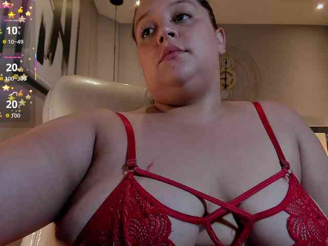 Zara-moon1 webcam