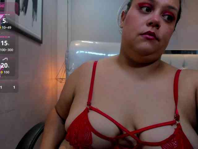 Zara-moon1 webcam