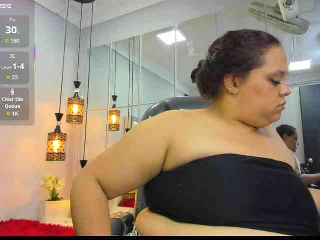 Zara-moon1 webcam