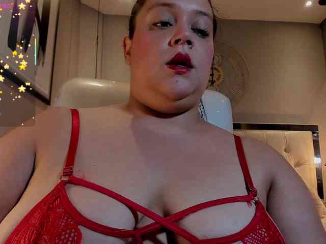 Zara-moon1 webcam