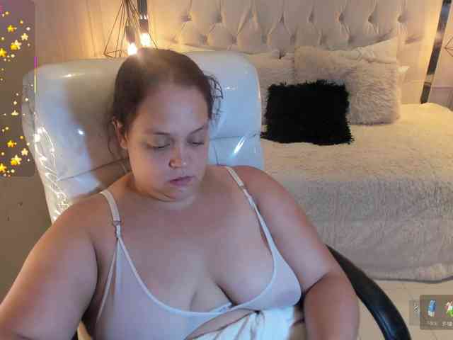 Modelo: Zara-moon1