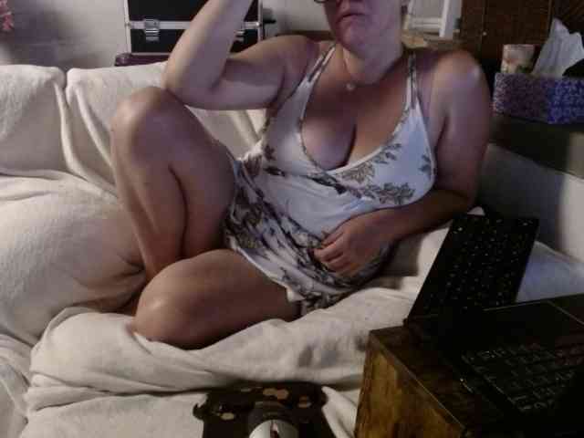 BeachyMilf