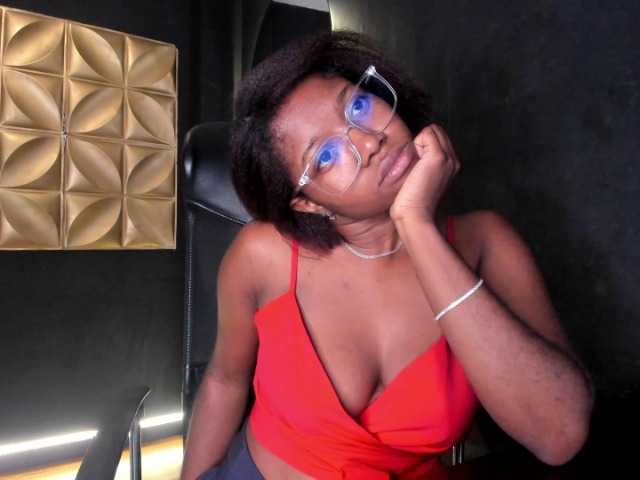 connywells live cam on BongaCams