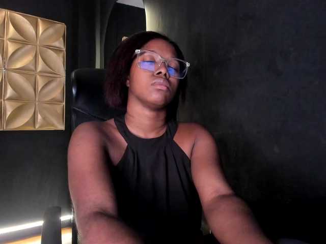 connywells live cam on BongaCams