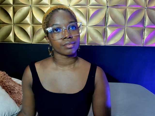 connywells live cam on BongaCams